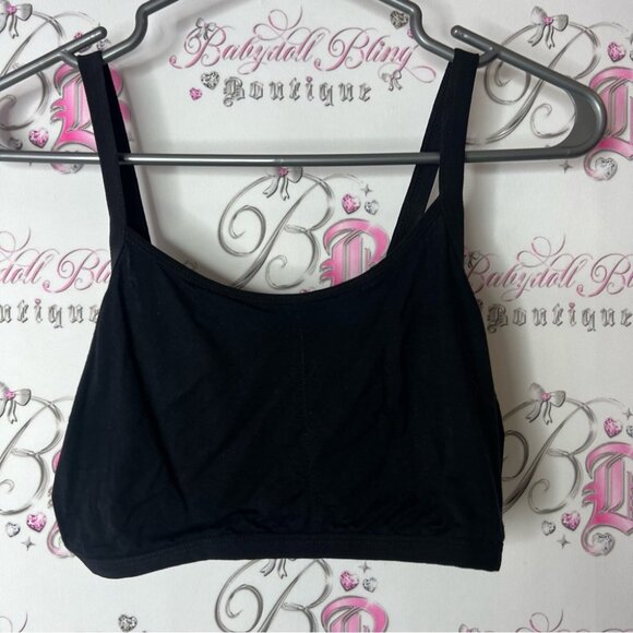 Tops - Open back crop top strappy Black top open straps in back stretchy bra style